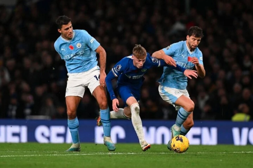 chelsea hoa sieu kich tinh voi man city o vong 12 ngoai hang anh hinh 1