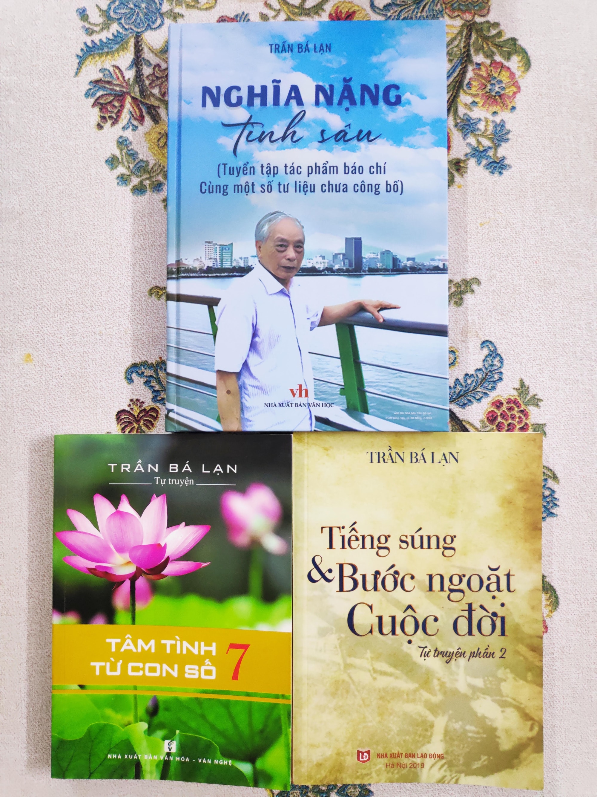 nha giao nha bao tran ba lan ba cuon sach mot cuoc doi hinh 1