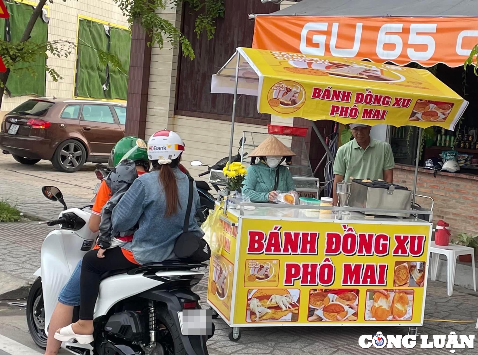 tra mang cau cafe muoi banh dong xu het thoi hang quan o at dong cua thanh ly may moc hinh 2
