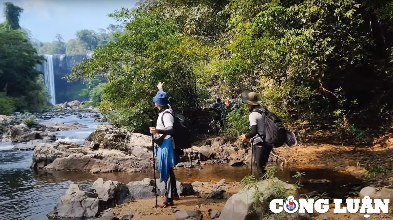 thac k50 thac nuoc dep nhat trong long mien tay nguyen hinh 2