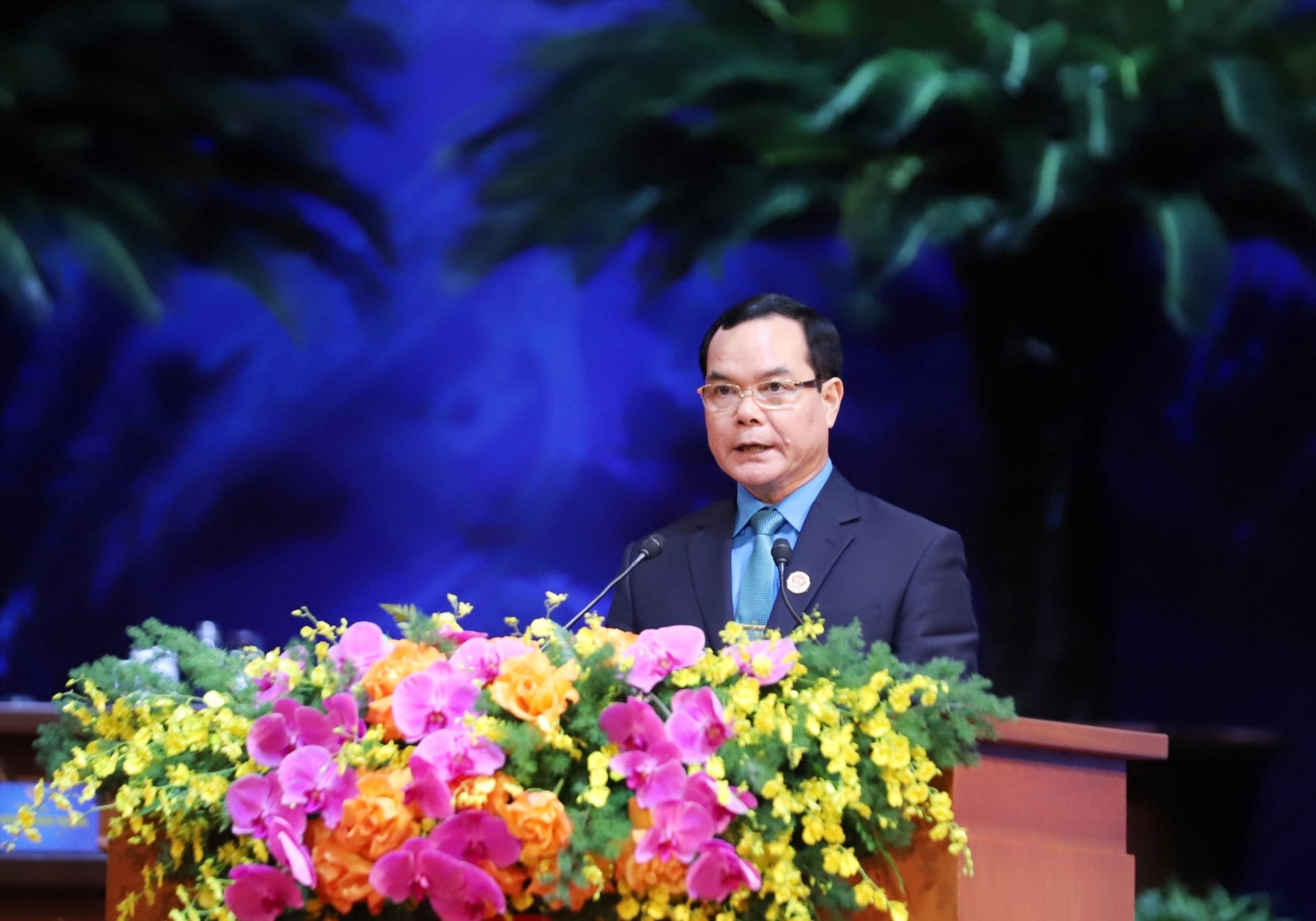 dai hoi xiii cong doan viet nam thao luan 3 khau dot pha nham nang cao chat luong hoat dong cong doan hinh 4