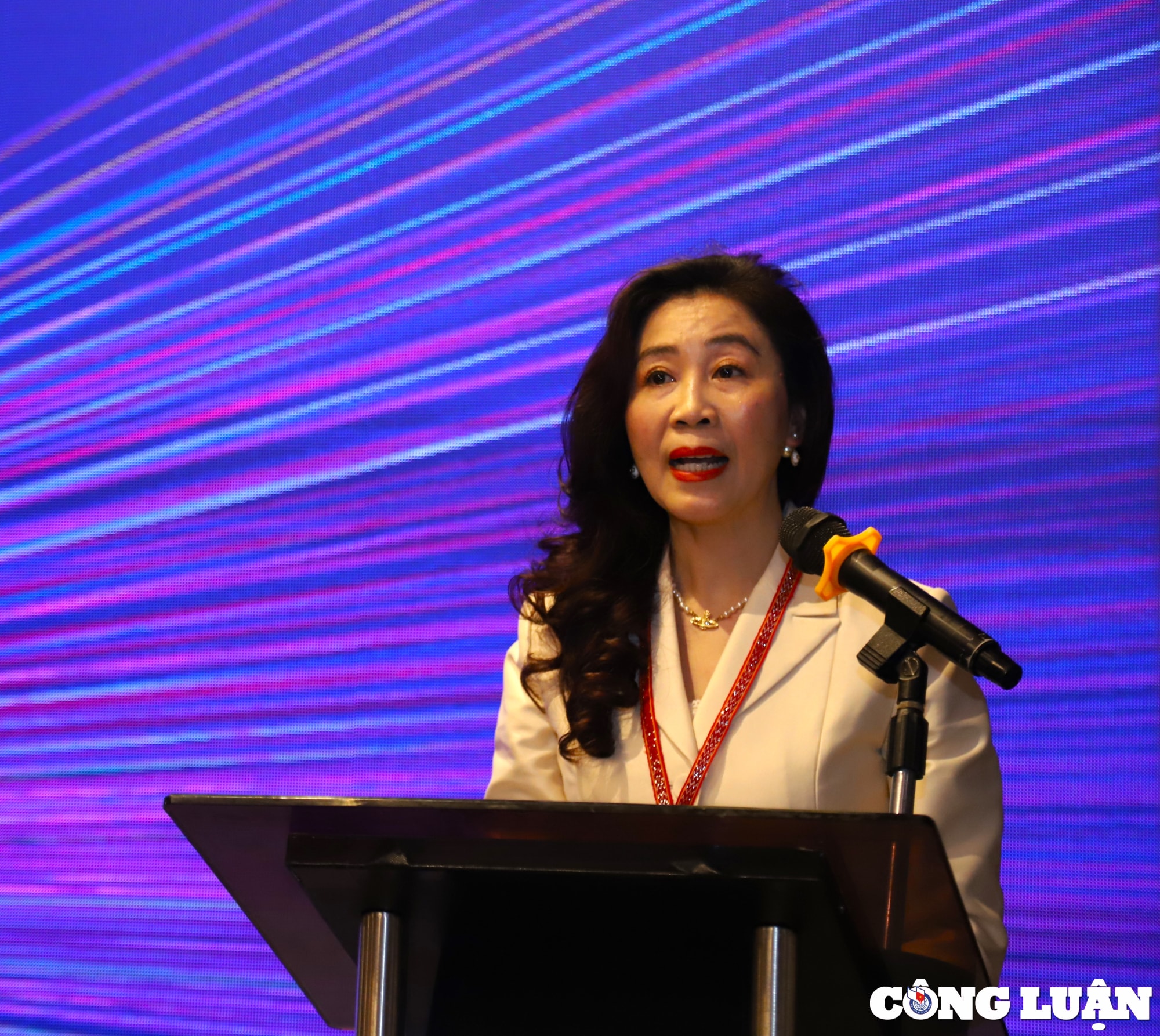 di san song tao co hoi cho cong dong ca nhan y thuc ve ban sac va su ke tuc hinh 1