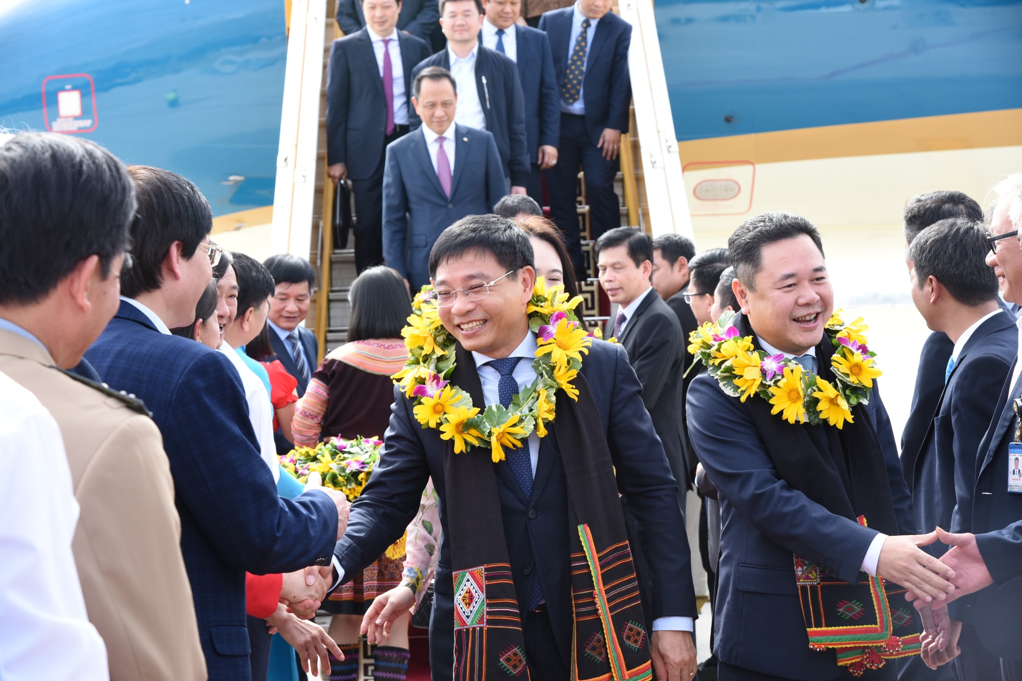 bay ha noi dien bien chi con 1 tieng di chuyen hinh 3
