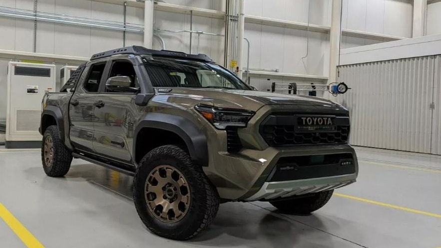 can canh toyota tacoma 2024 co gia ban tu 799 trieu dong hinh 1
