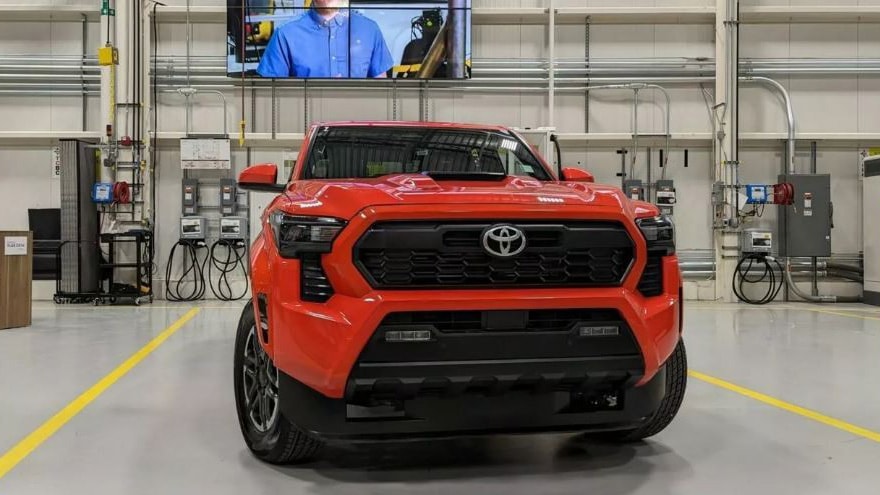 can canh toyota tacoma 2024 co gia ban tu 799 trieu dong hinh 3