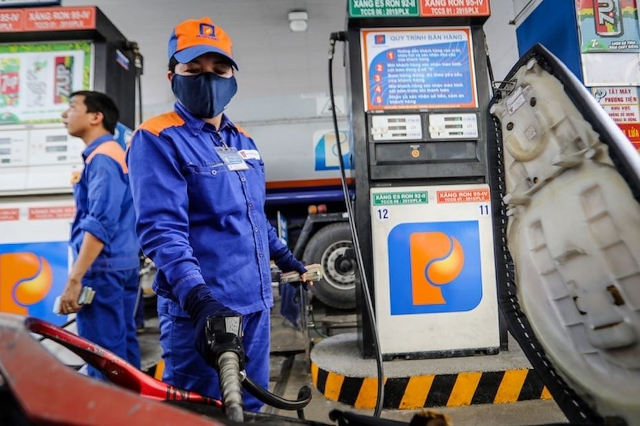ngay mai gia xang duoc du bao se lao doc hinh 1