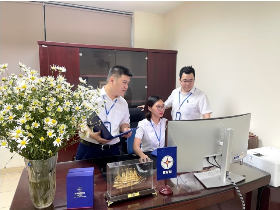 cong ty dich vu dien luc mien bac vung vang voi muc tieu dich vu dien xuat sac hinh 1