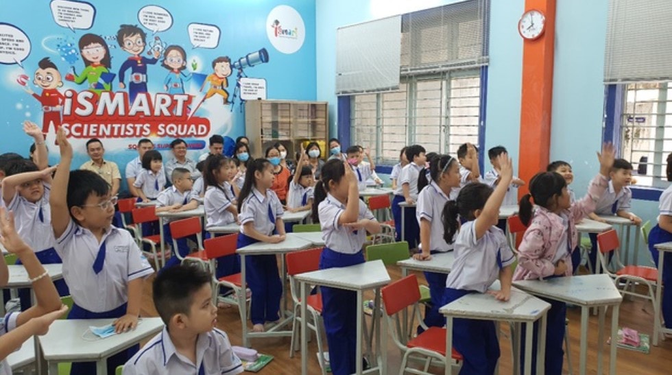 giao duc ismart hop tac voi 500 truong hoc nhung chi tham gia 3 goi thau hinh 1