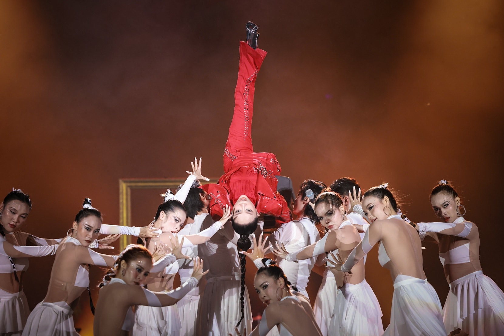 maroon 5 va dan sao viet mang toi con dia chan cam xuc trong dem 8wonder winter festival hinh 7