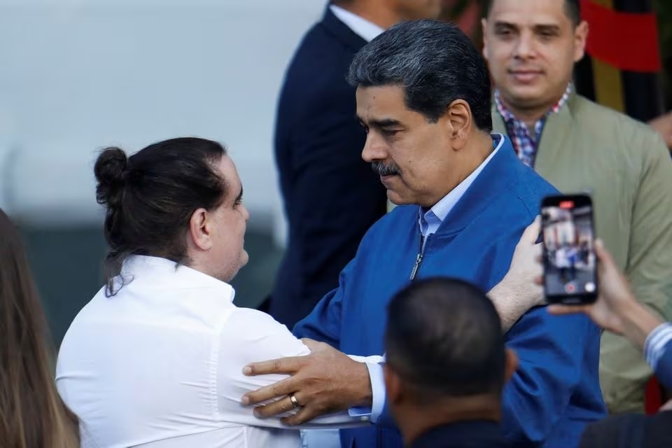 my va venezuela trao doi tu nhan gom mot so nhan vat quan trong hinh 1