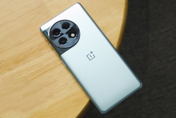 an dinh ngay ra mat oneplus ace 3 hinh 3