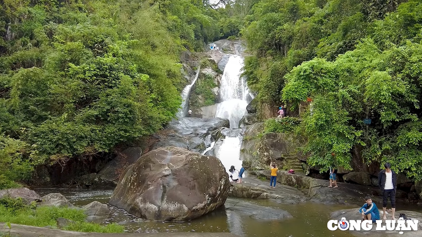 sung sot truoc ve dep hung vi hoang so cua thac khe van binh lieu hinh 3