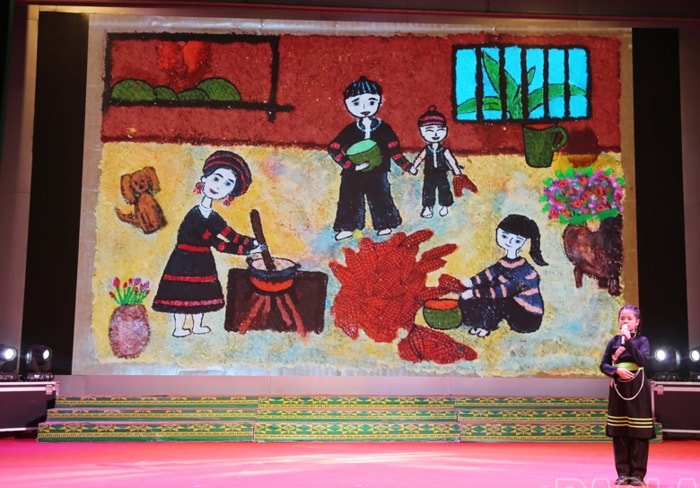 lao cai trao giai cuoc thi truyen thong ve binh dang gioi cho tre em dan toc thieu so hinh 4