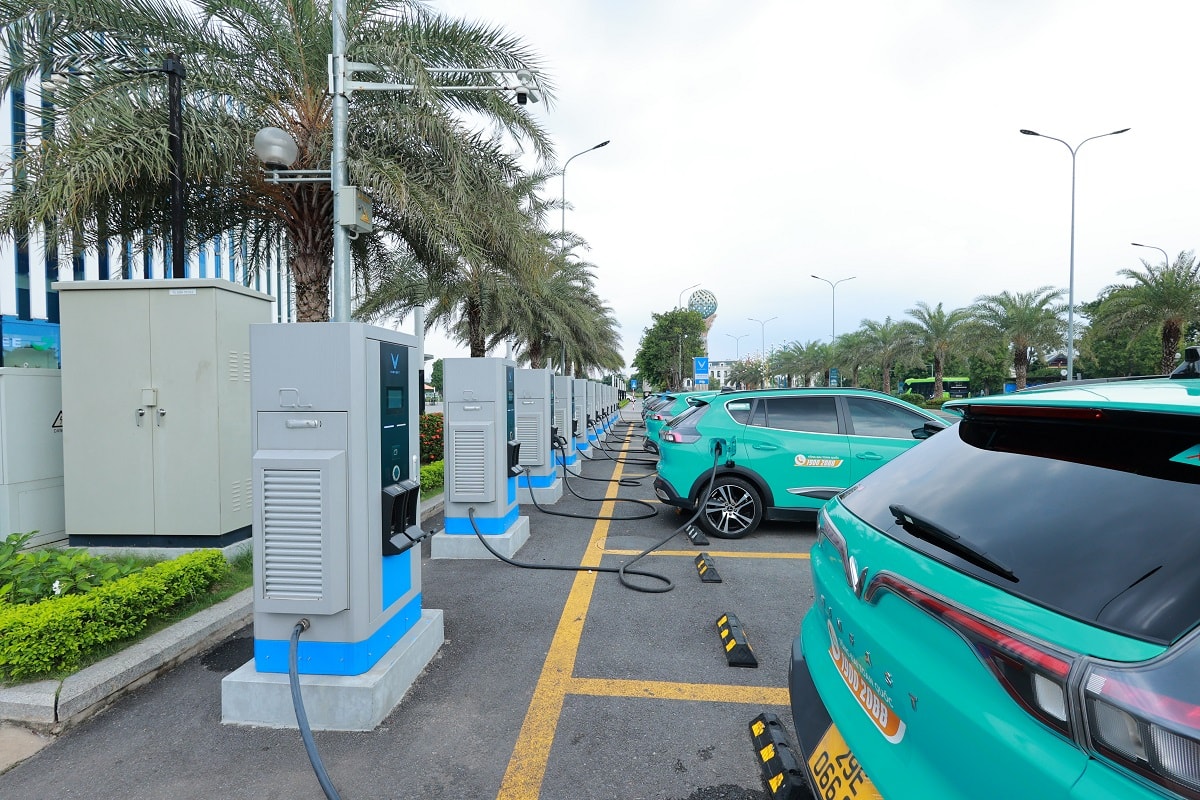 trai nghiem mo hinh mua sam tich hop 3in1 tai vinhomes smart city hinh 1