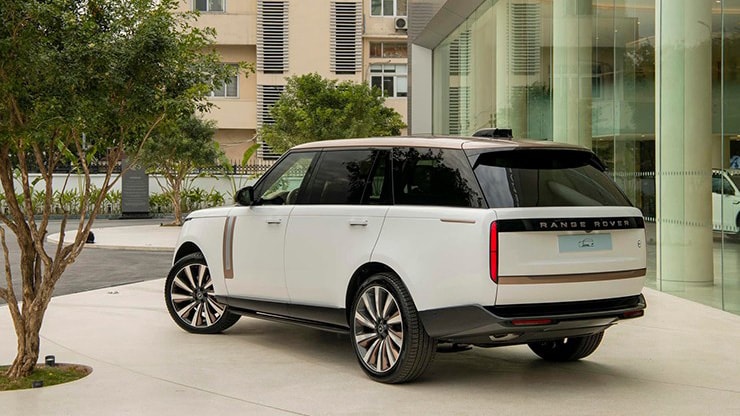 range rover sv co gia ban tu 168 ty dong tai viet nam hinh 6