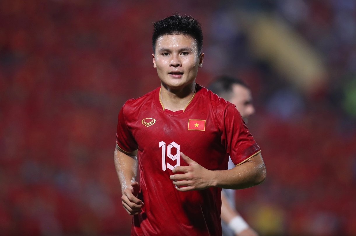 hoang duc tuan hai lot top 5 qua bong vang viet nam 2023 quang hai vang mat hinh 1