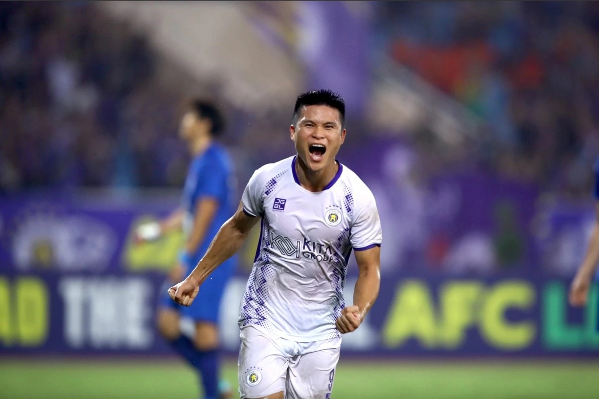 hoang duc tuan hai lot top 5 qua bong vang viet nam 2023 quang hai vang mat hinh 3