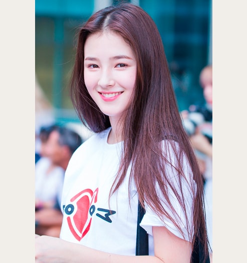 nhung guong mat duoc binh chon dep nhat the gioi 2023 hinh 1