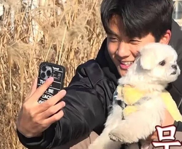 yang yena va seol young woo vuong tin don hen ho hinh 2