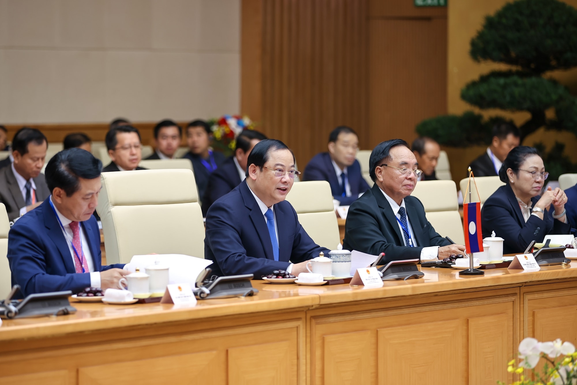viet nam lao thuc day tang kim ngach thuong mai nam 2024 tu 10 15 so voi nam 2023 hinh 4