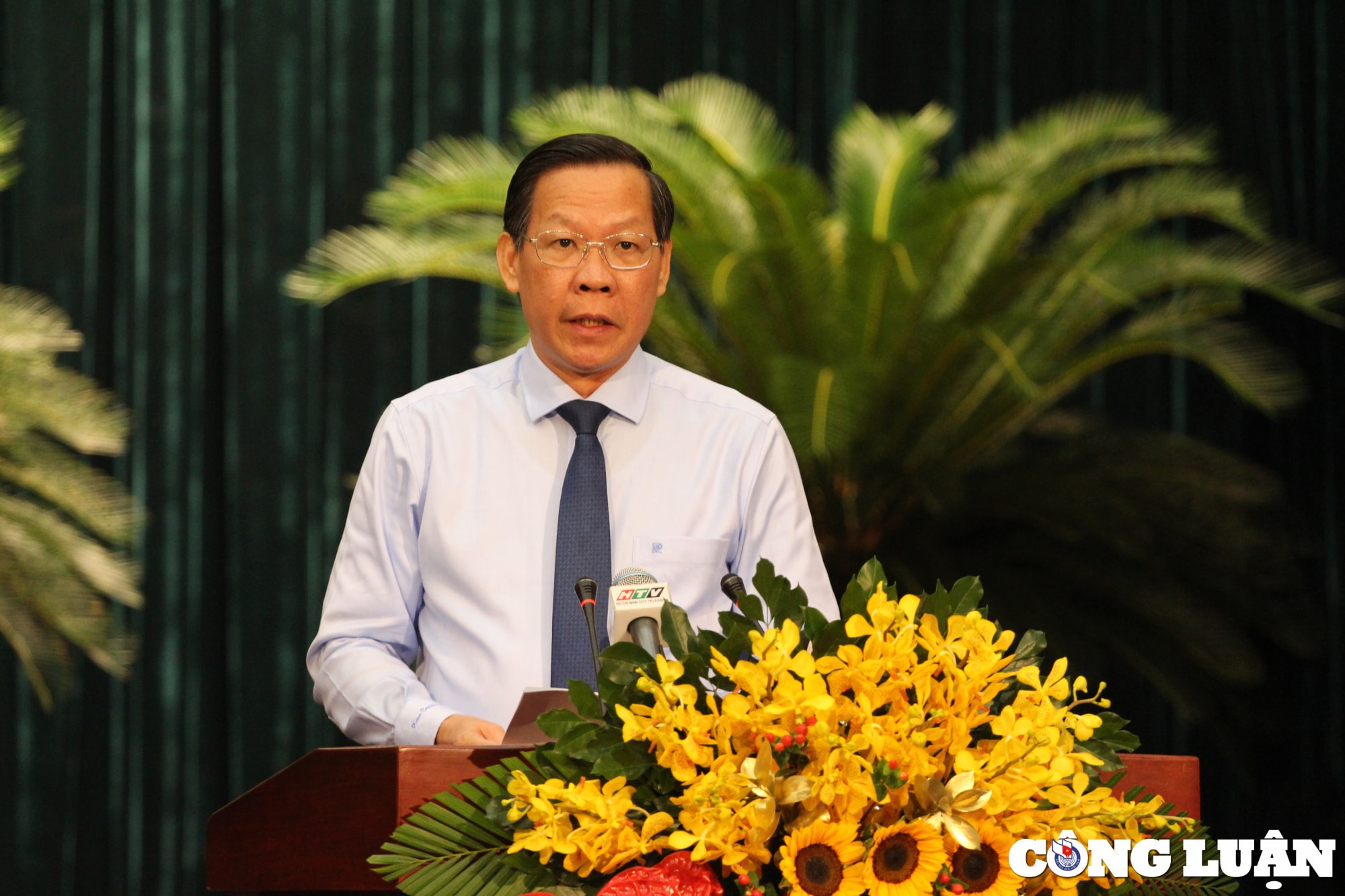 cac pho chu tich ubnd tp hcm duoc giao them cac quyen xu phat nao hinh 1