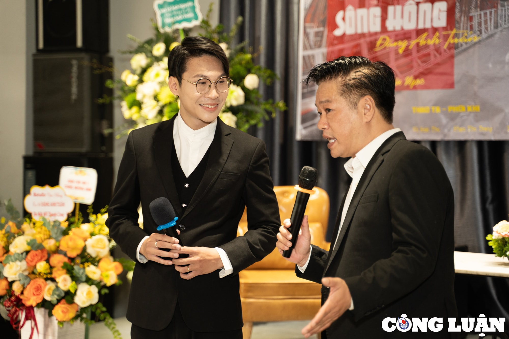 ca si dang anh tuan ra mat music video nguoi me song hong hinh 1