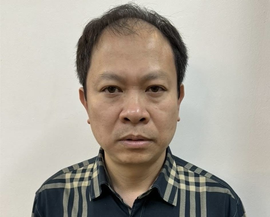 khoi to bat tam giam la tuan hung tong giam doc tong cong ty co phan song hong hinh 1