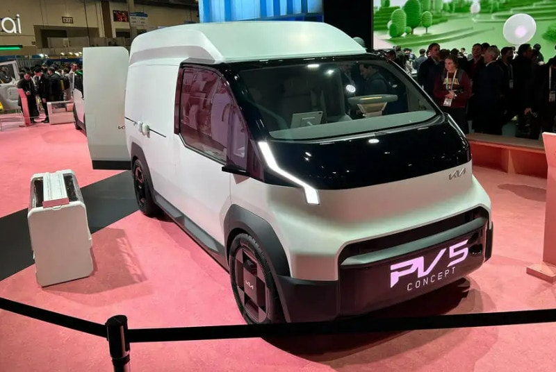 kia pv5 concept mau xe tai dien voi than xe co the hoan doi hinh 1
