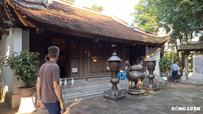 den thuy trung tien di tich lich su doc dao giua trung tam thu do hinh 2