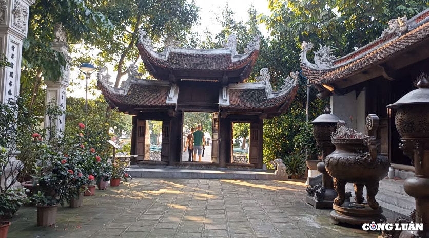 den thuy trung tien di tich lich su doc dao giua trung tam thu do hinh 3