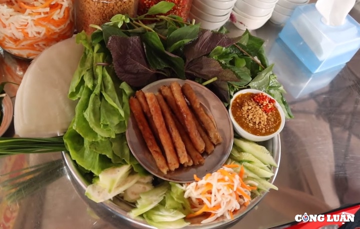 nem nuong nha trang net am thuc dac sac nuc long thuc khach hinh 2