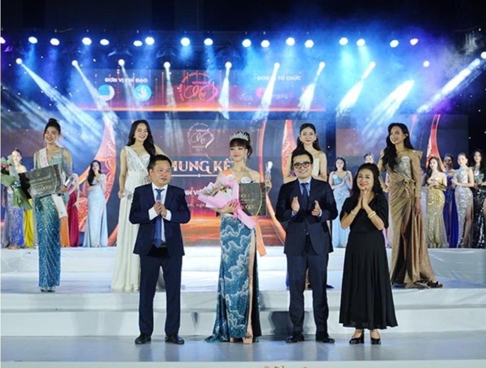 fcf cong bo giai thuong khung cho cuoc thi hoa hau sinh vien viet nam 2024 hinh 10