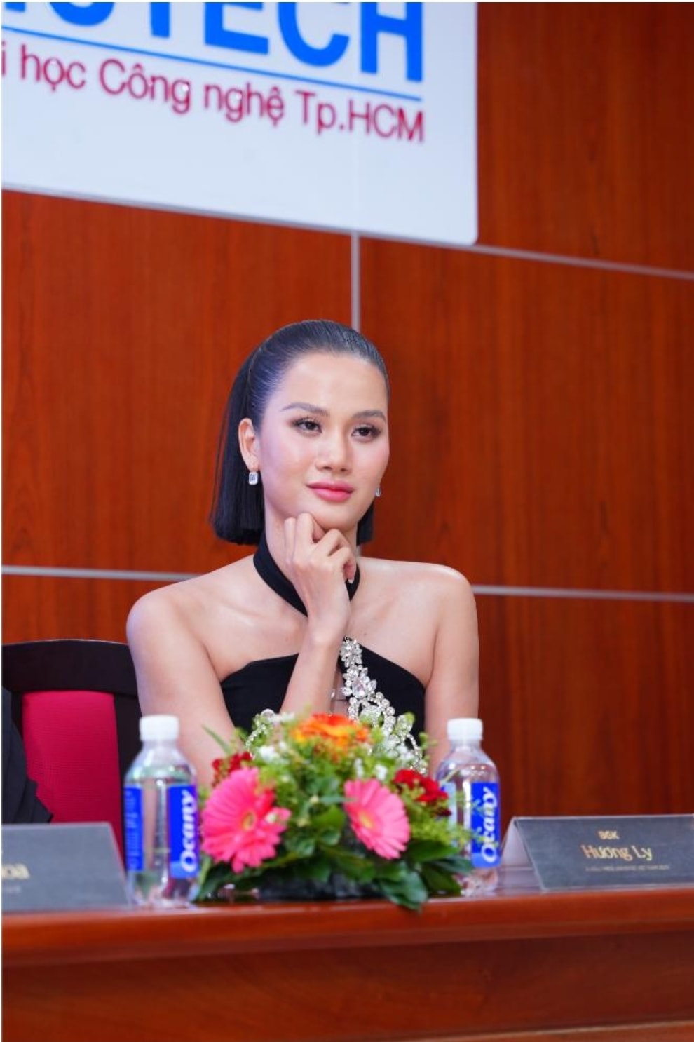 fcf cong bo giai thuong khung cho cuoc thi hoa hau sinh vien viet nam 2024 hinh 28