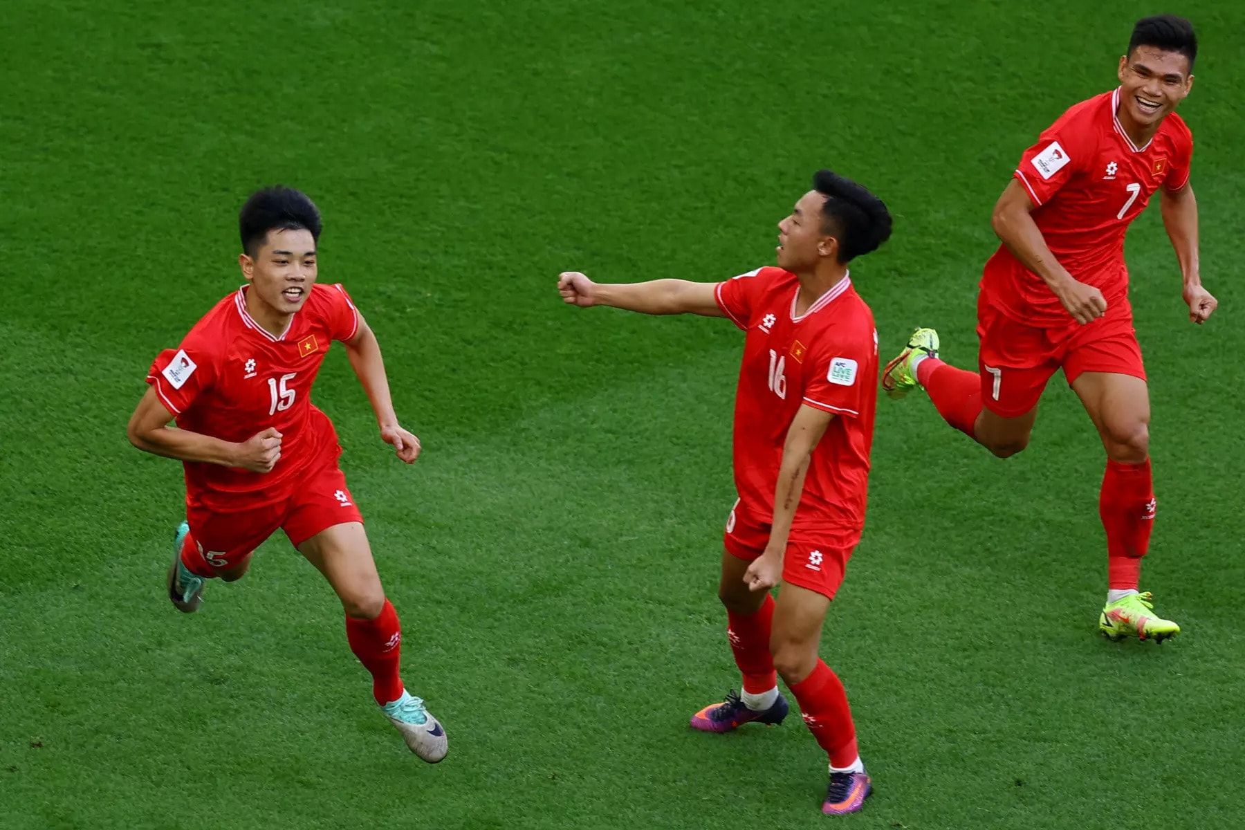 doi hinh du kien tran viet nam vs indonesia ai thay dinh bac hinh 1