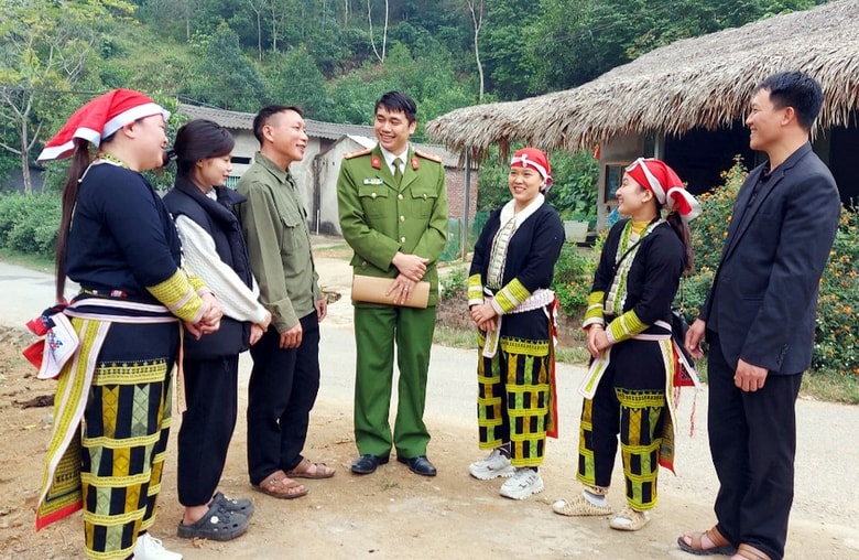 lao cai mot can bo cong an xa hy sinh khi lam nhiem vu thu hoi vu khi hinh 2