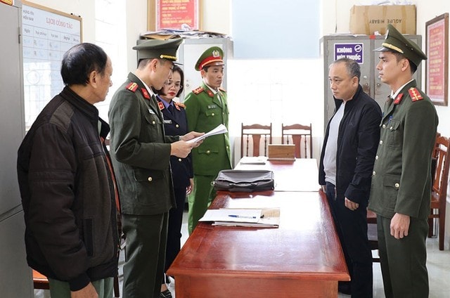 hung yen khoi to nguyen tong giam doc ban 2700 lo dat trai quy dinh thu loi 1700 ty dong hinh 1