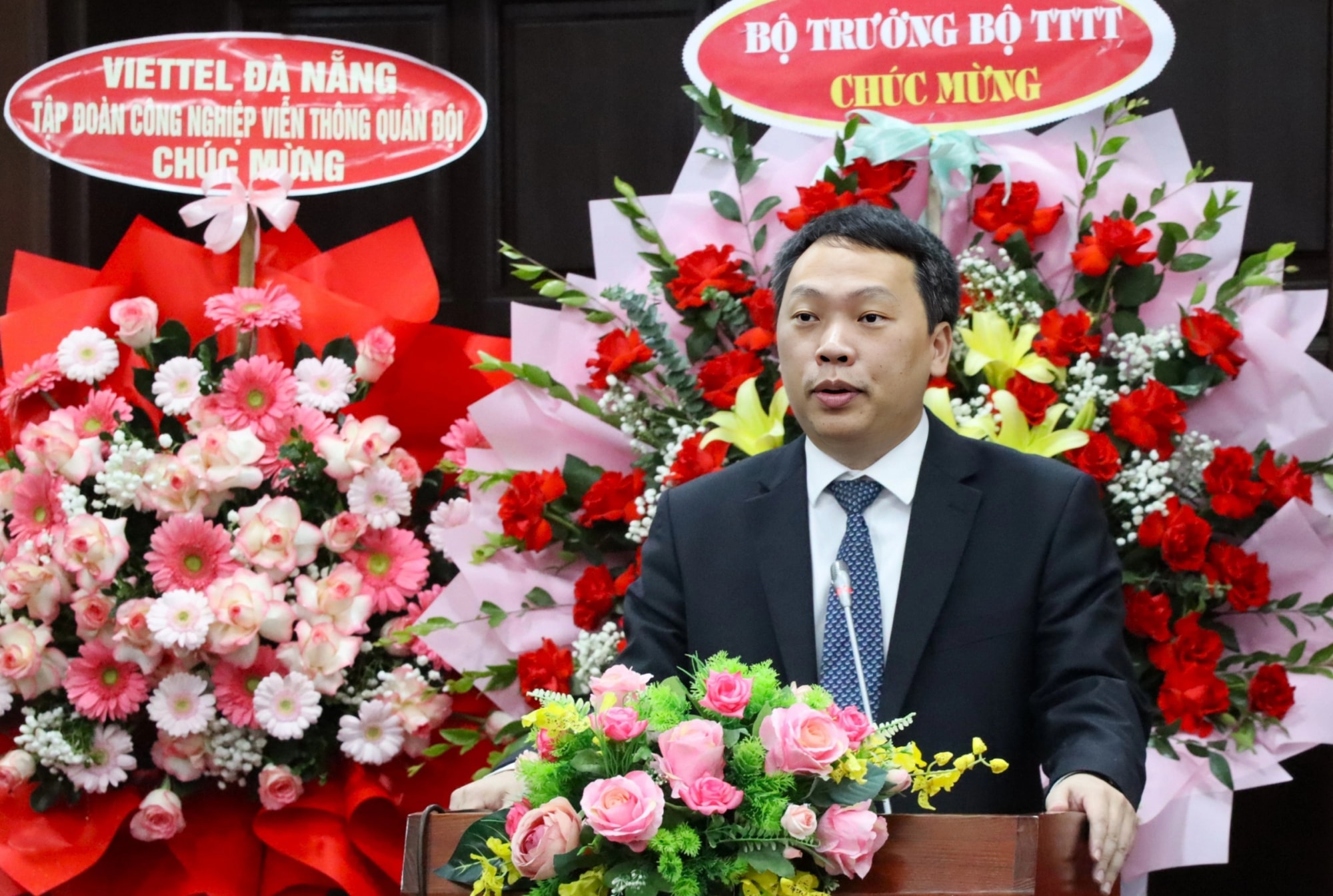 da nang thanh lap trung tam nghien cuu dao tao thiet ke vi mach va tri tue nhan tao dau tien ca nuoc hinh 2