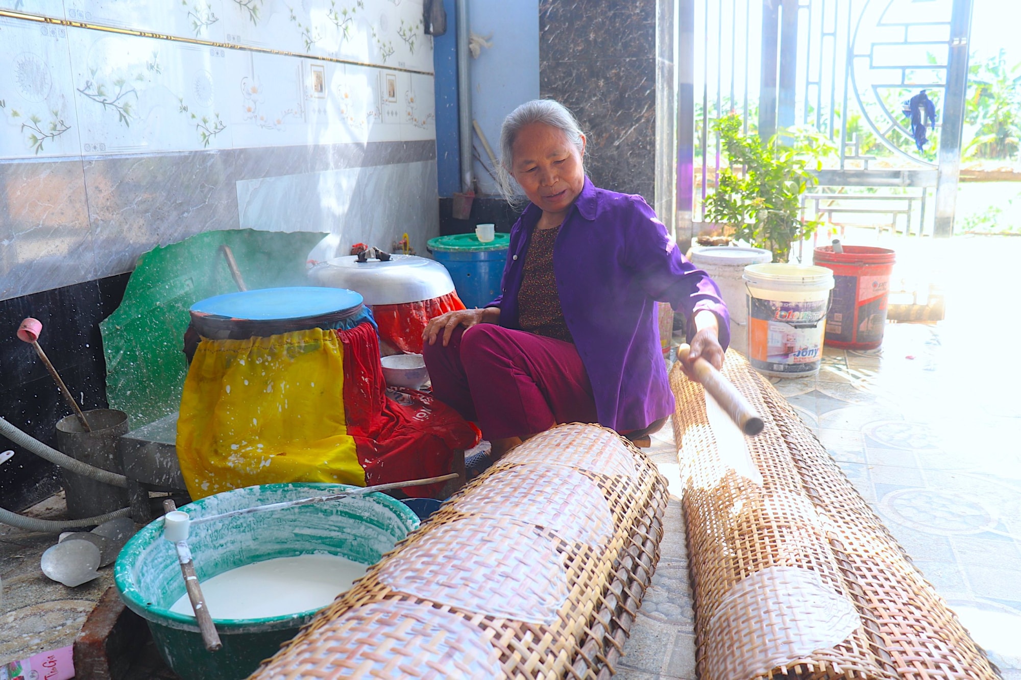 ruc lua lang banh da thieu hoa hinh 1
