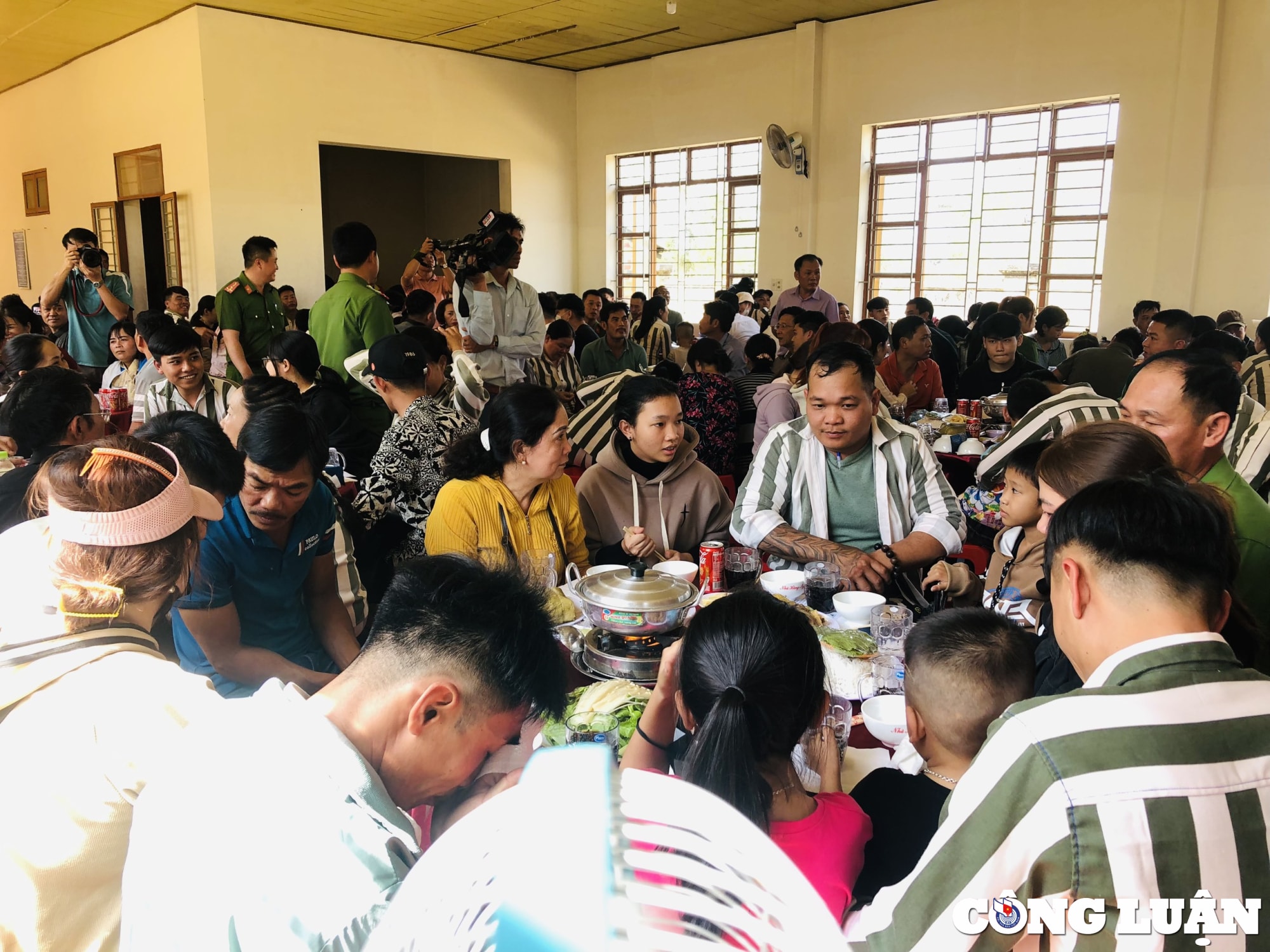 gia lai hon 800 pham nhan duoc giam an dip tet nguyen dan giap thin 2024 hinh 6