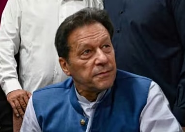 cuu thu tuong imran khan cua pakistan bi ket an 7 nam tu vi toi ket hon bat hop phap hinh 1