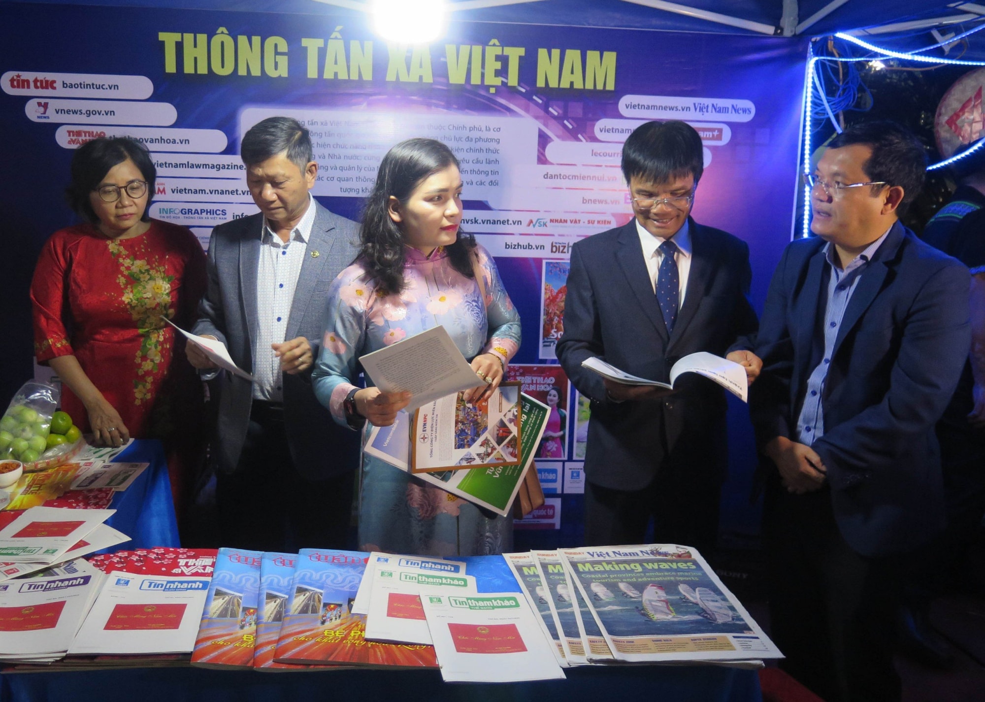 kon tum khai mac hoi bao xuan giap thin trai nghiem van hoa truyen thong hinh 4
