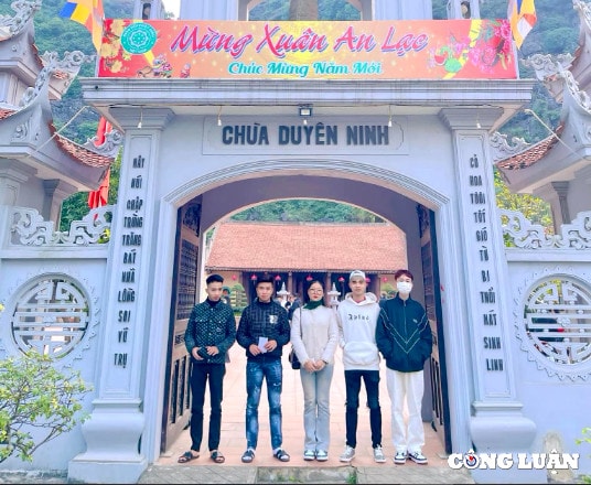 ghe tham ngoi chua cau duyen noi tieng o ninh binh hinh 3