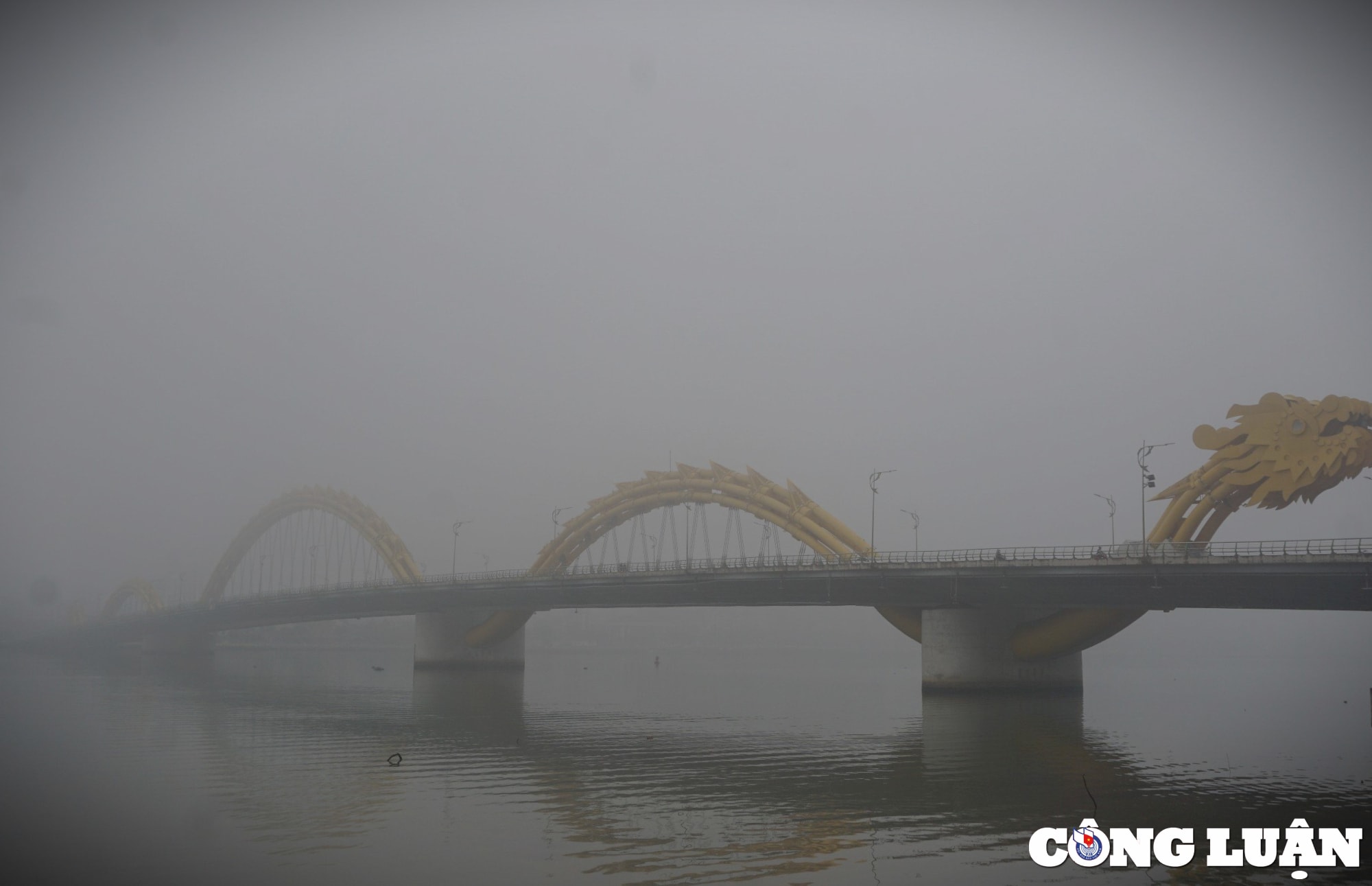 suong mu day dac keo dai nhieu ngay o da nang hinh 6