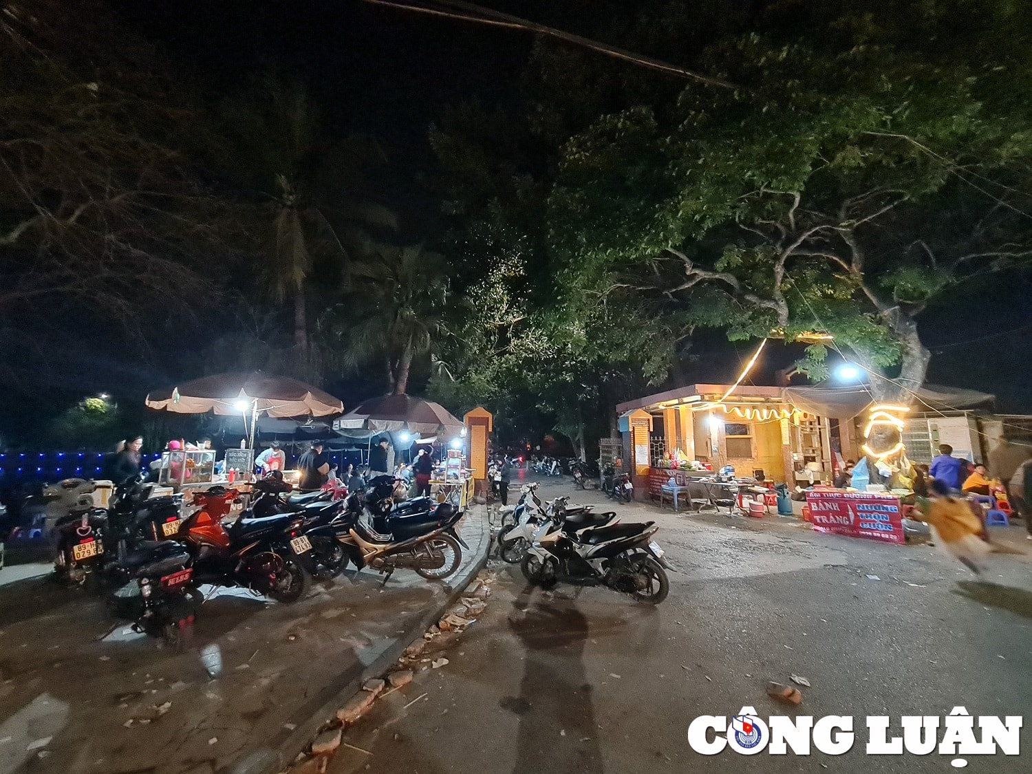chinh quyen tao dieu kien to chuc trong giu xe thu phi trai quy dinh quanh den tran den mau hinh 7