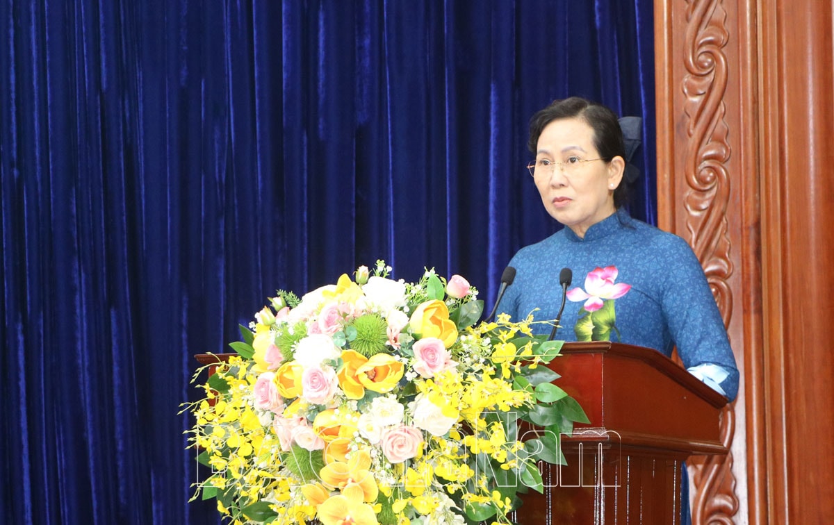 chu tich nuoc vo van thuong tham lam viec tai ha nam hinh 3
