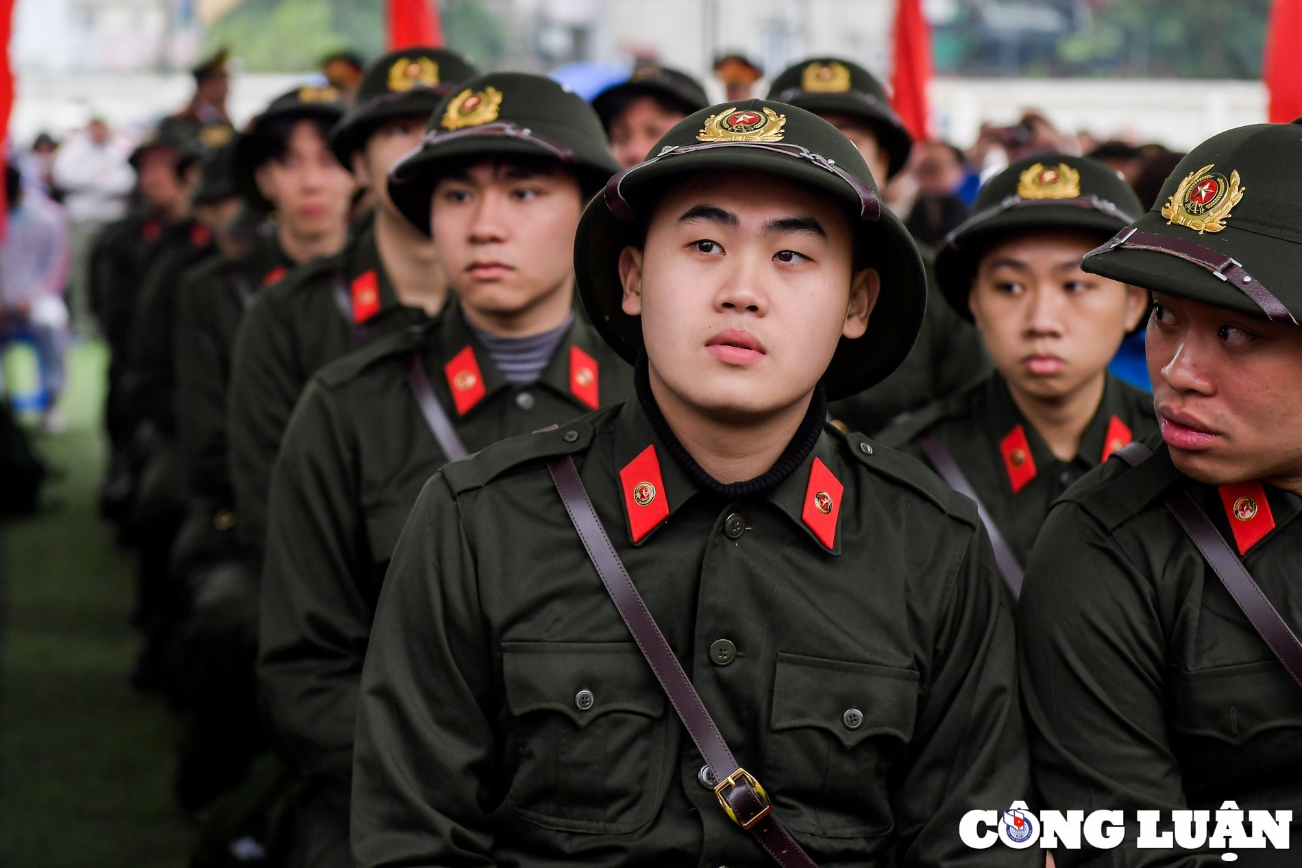ha noi bin rin ngay hoi giao nhan quan voi gan 4500 thanh nien len duong nhap ngu hinh 2