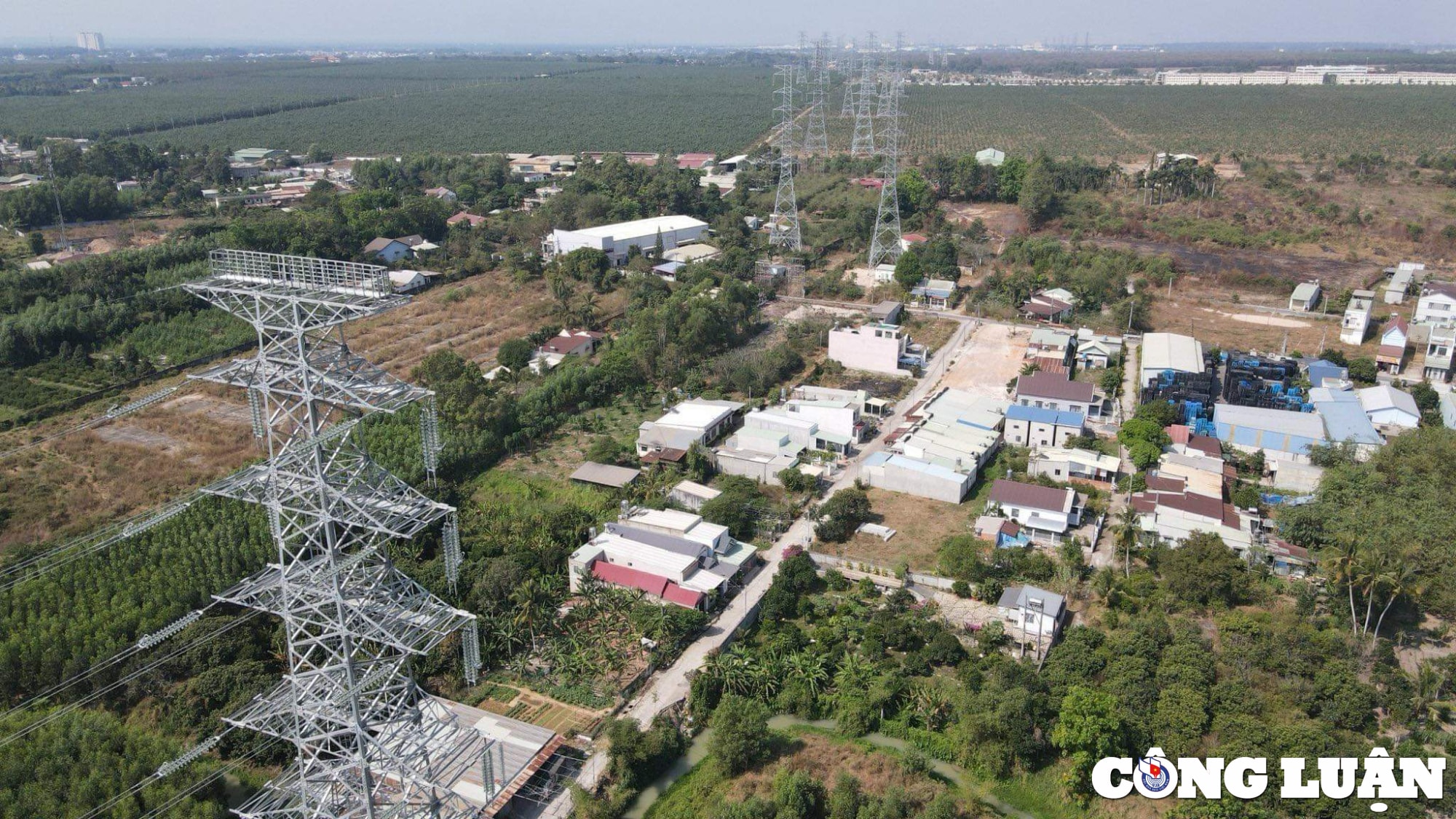dong nai song duoi 2 tuyen dien 220kv hang chuc ho dan keu troi truoc nguy co khong co noi de o hinh 1