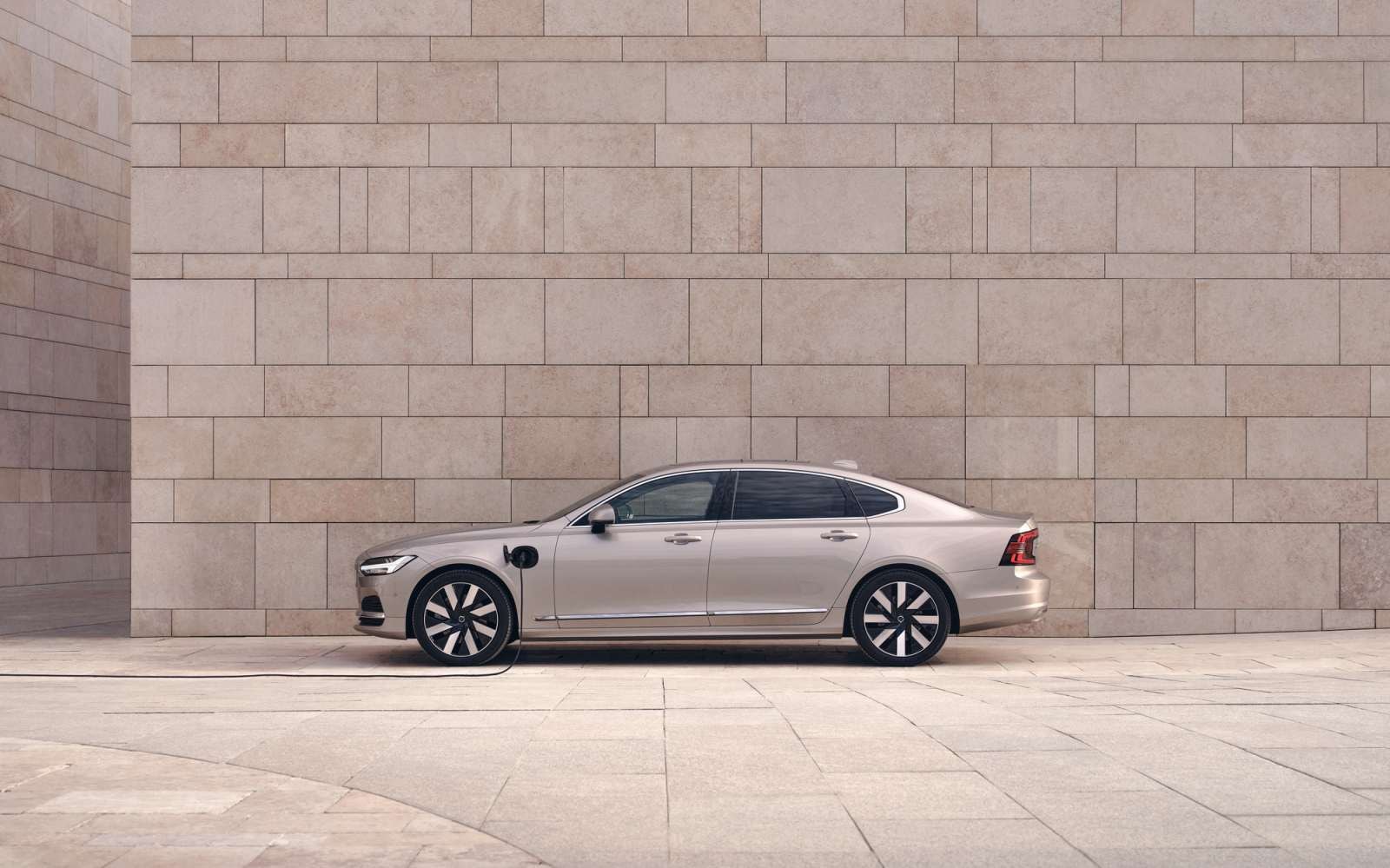 volvo s90 recharge sap trinh lang thi truong viet nam hinh 1