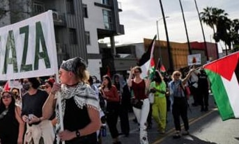 hang tram nguoi ung ho palestine bieu tinh ben ngoai le trao giai oscar hinh 1