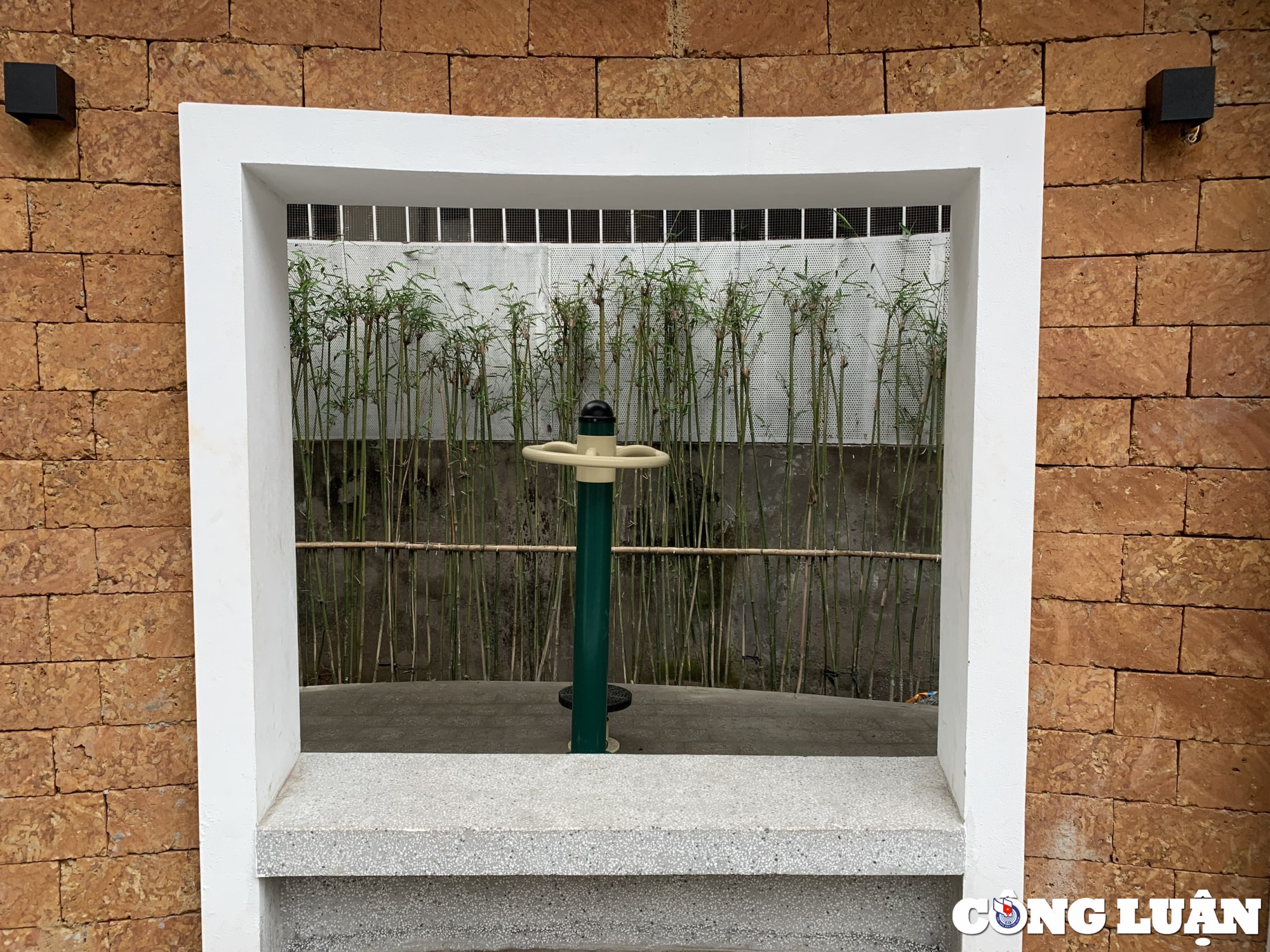an tuong voi khu vui choi cai tao tu gieng lang giua thu do ha noi hinh 10